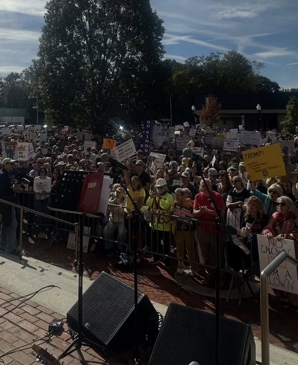 Young Hearts for Change at the Kings Rally
